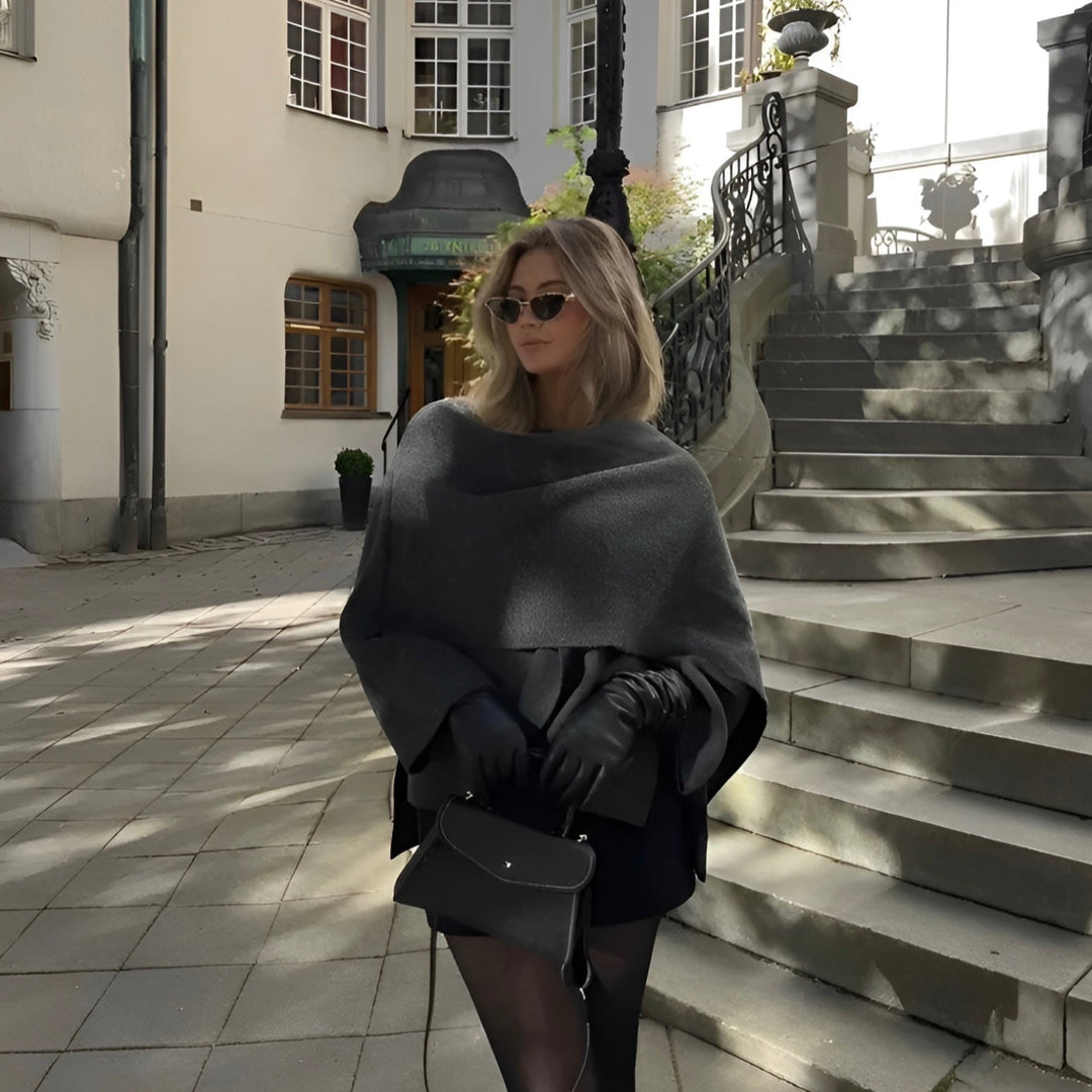 SOPHIA - Paltas Cape